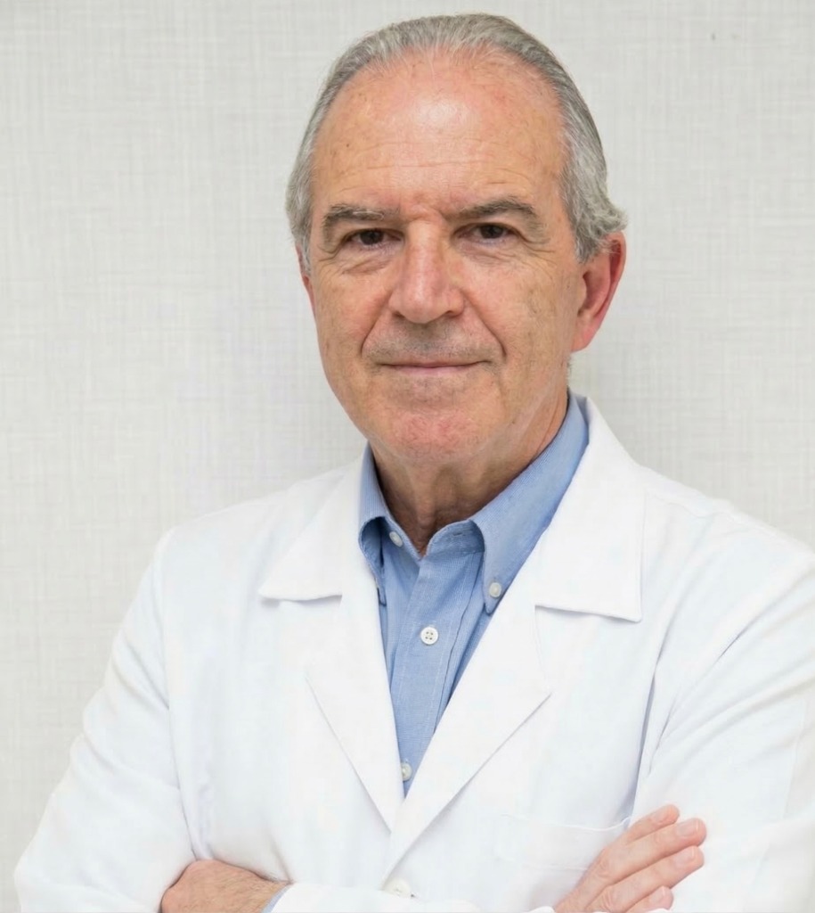 Dr. Helton Defino